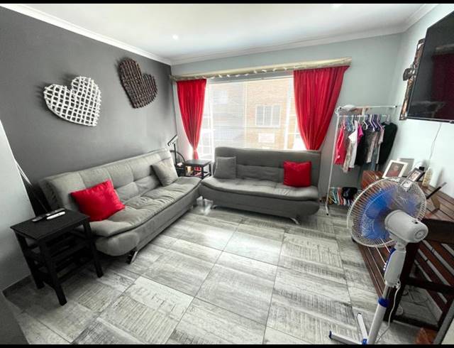 2 BEDROOM APARTMENT FOR SALE IN KENMARE